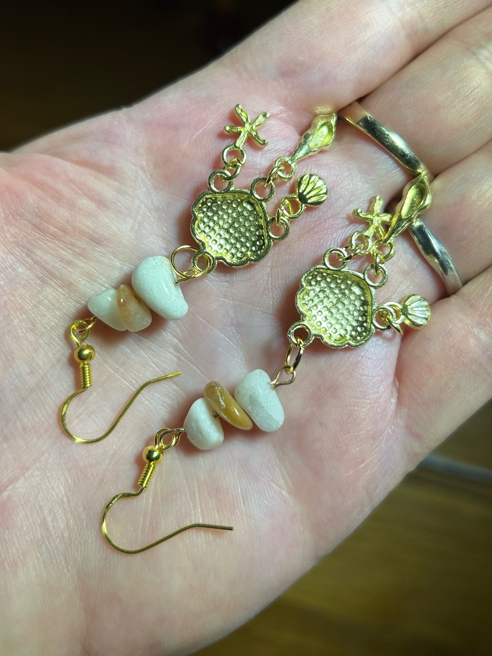 3/$25 Gold and Cream Seashell Dangle Earrings - Picture 3 of 6